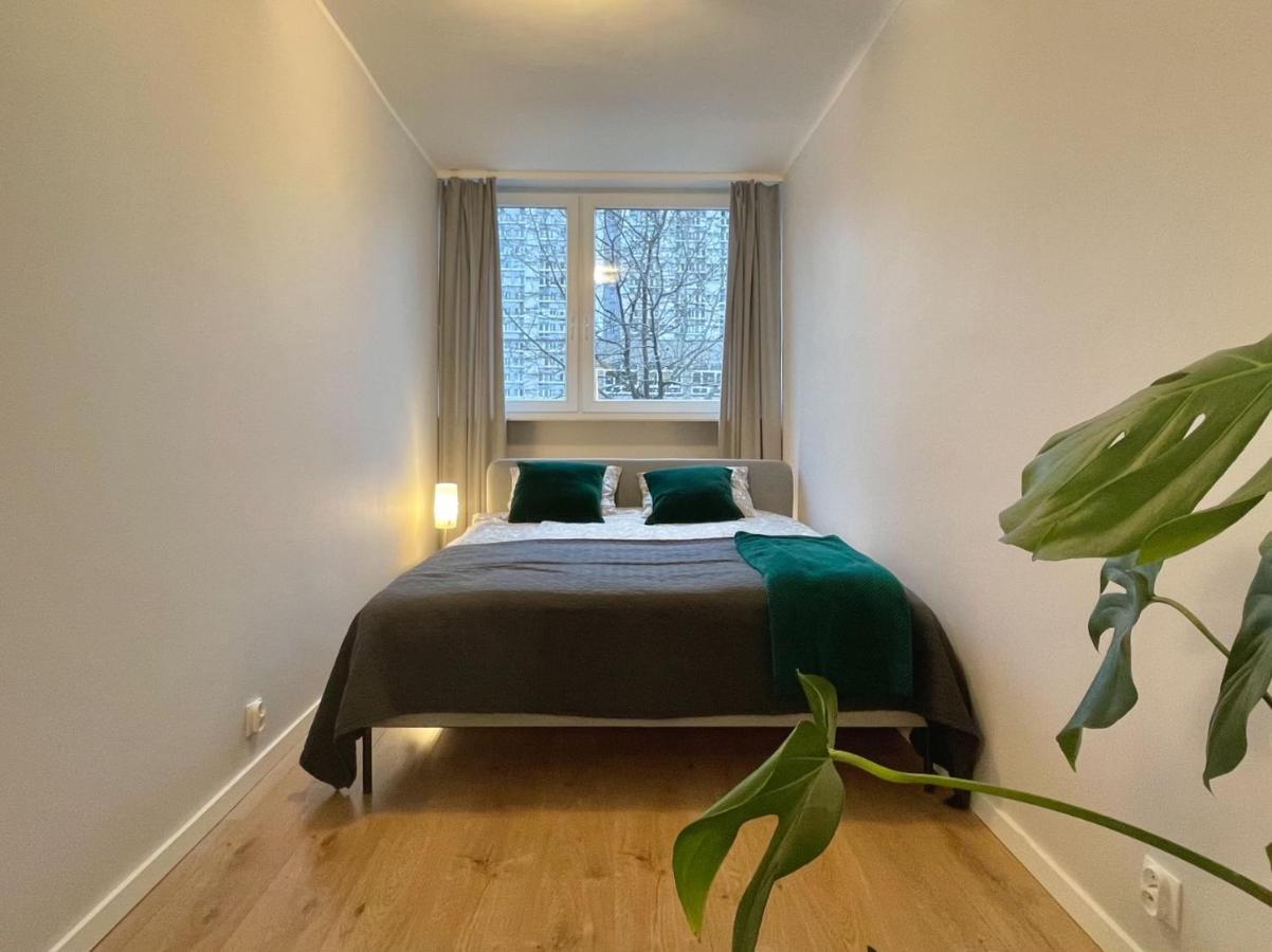 Apartament Przy Atrium, Stacja Metra Rondo Onz วอร์ซอ ภายนอก รูปภาพ
